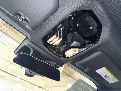 Used 2025 BMW X3 xDrive30i w/ M Sport Package image 32