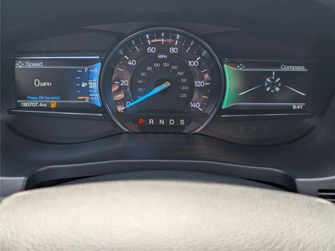 Used 2019 Ford Explorer XLT w/ Equipment Group 201A AWD/4WD image 32