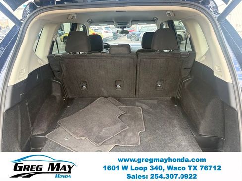 Used 2025 Nissan Rogue SV AWD/4WD image 24