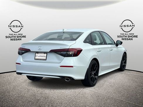 Used 2025 Honda Civic Sport image 6