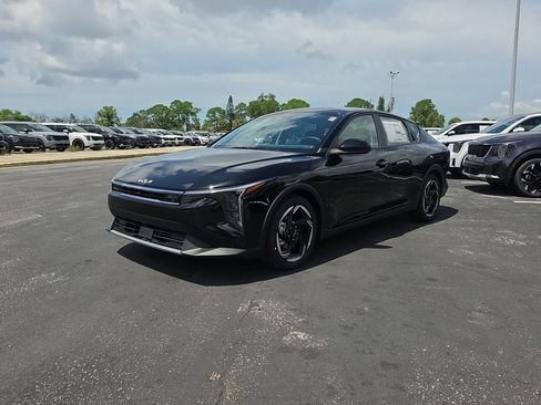 New 2026 Kia K4 EX FWD image 4
