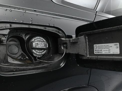 Used 2022 Audi Q3 2.0T Premium AWD/4WD image 11
