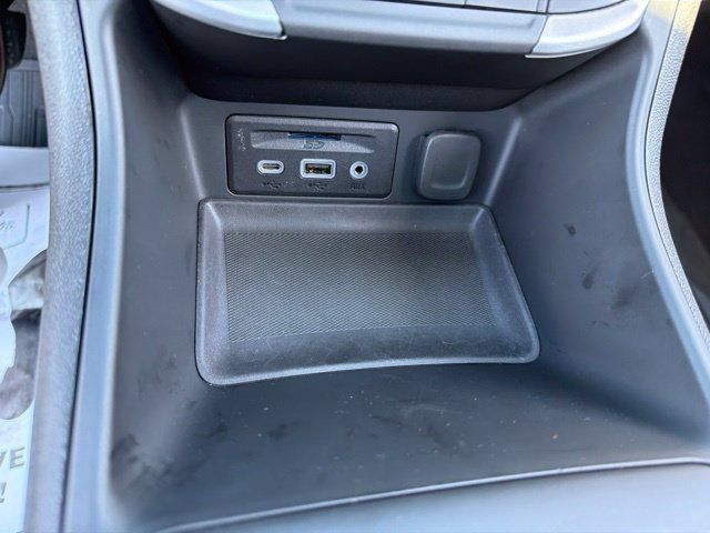 Certified 2024 GMC Terrain SLT w/ Tech Package AWD/4WD image 30
