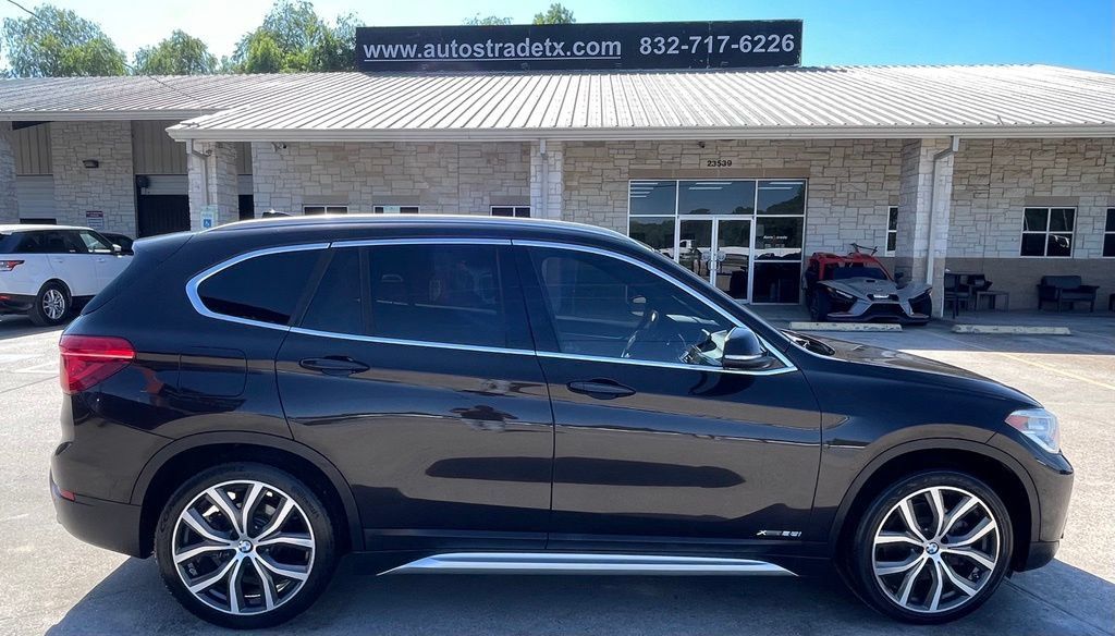 Used 2017 BMW X1 xDrive28i AWD/4WD image 5