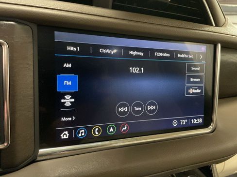 Used 2021 GMC Yukon XL Denali w/ Denali Ultimate Package AWD/4WD image 19