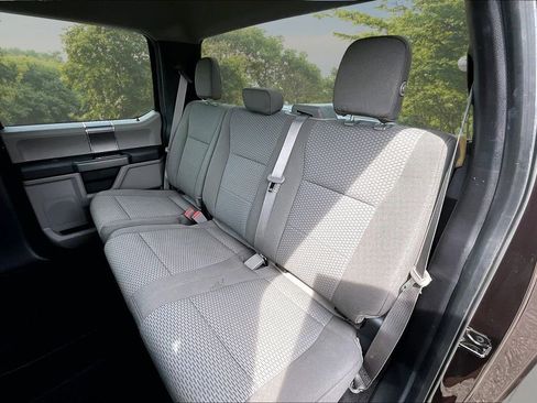 Used 2018 Ford F150 XLT w/ Equipment Group 302A Luxury AWD/4WD image 26