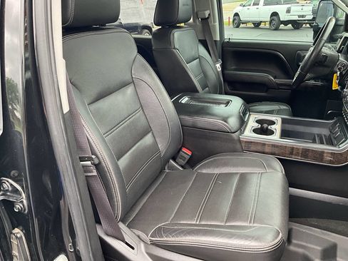 Used 2016 GMC Sierra 2500 Denali w/ Duramax Plus Package AWD/4WD image 16