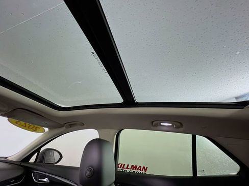 Used 2023 Buick Envision Essence w/ Sport Touring Package AWD/4WD image 24