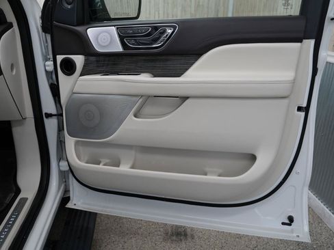 Used 2020 Lincoln Navigator L Black Label AWD/4WD image 33