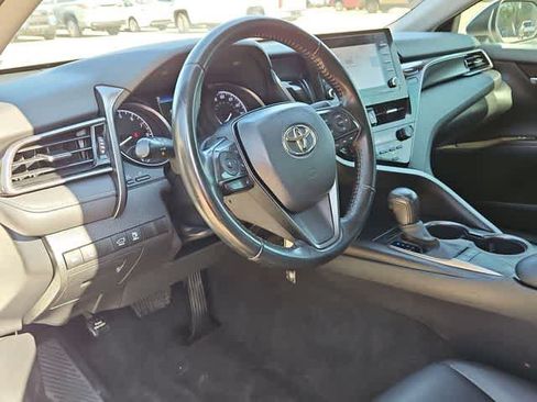 Used 2023 Toyota Camry SE FWD image 10