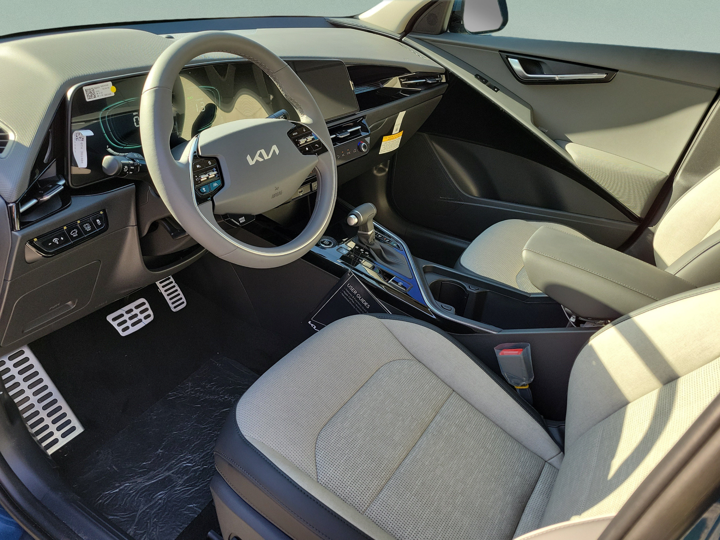 New 2026 Kia Niro SX Touring FWD image 14