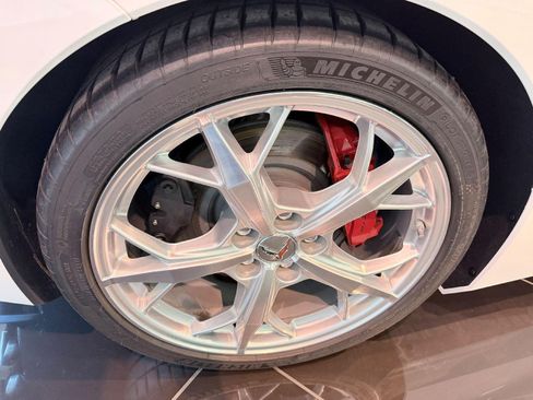 Used 2023 Chevrolet Corvette Stingray Premium Conv w/ Z51 Performance Package RWD image 46