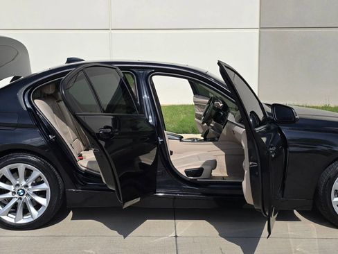 Used 2012 BMW 335i Sedan RWD image 13