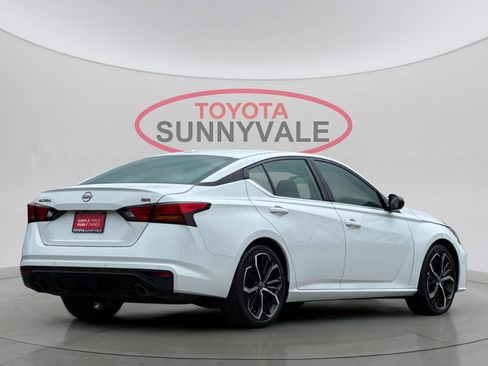 Used 2023 Nissan Altima 2.5 SR image 3