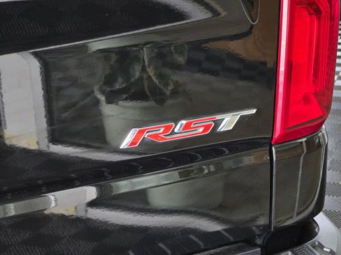 Used 2022 Chevrolet Silverado 1500 RST AWD/4WD image 14