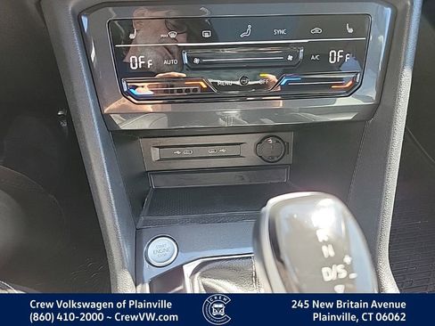 Certified 2023 Volkswagen Tiguan SE w/ Panoramic Sunroof Package image 8