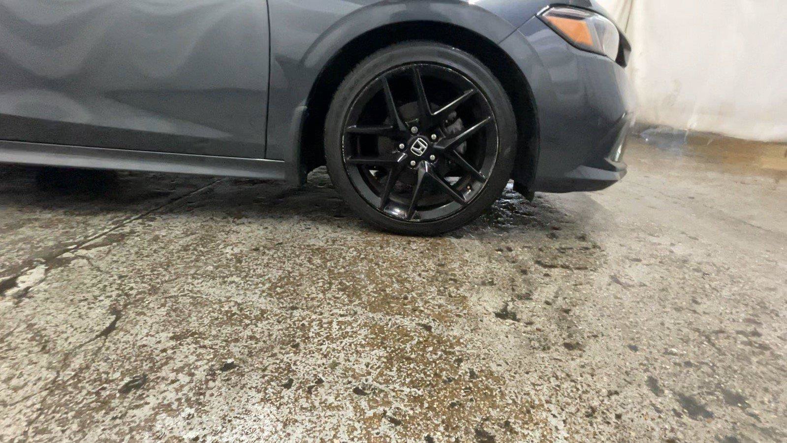 Used 2023 Honda Civic Sport image 17