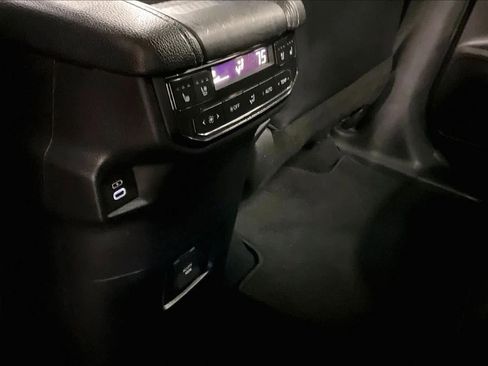 Used 2024 Toyota Grand Highlander Platinum image 31