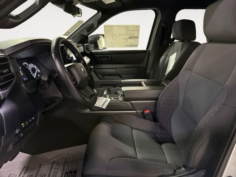 New 2026 Toyota Tundra SR image 10
