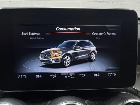Used 2018 Mercedes-Benz GLC 300 4MATIC image 18