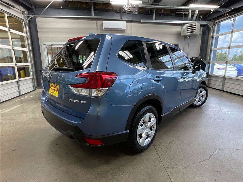 Used 2021 Subaru Forester AWD/4WD image 5