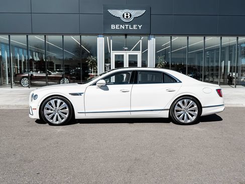 New 2026 Bentley Flying Spur Plug-In Hybrid AWD/4WD image 5