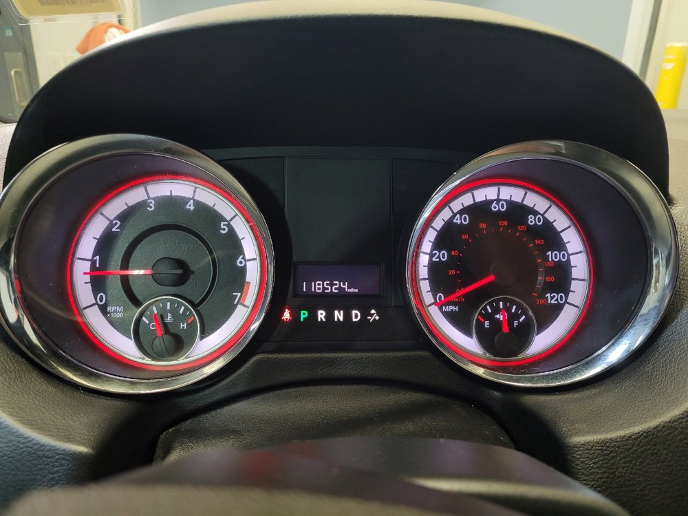 Used 2018 Dodge Grand Caravan SE FWD image 23