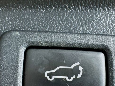 Used 2015 Subaru Outback 2.5i Limited AWD/4WD image 35