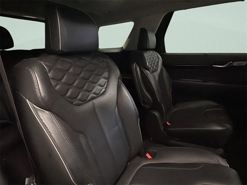 Used 2021 Hyundai Palisade Limited w/ Winter Package image 16