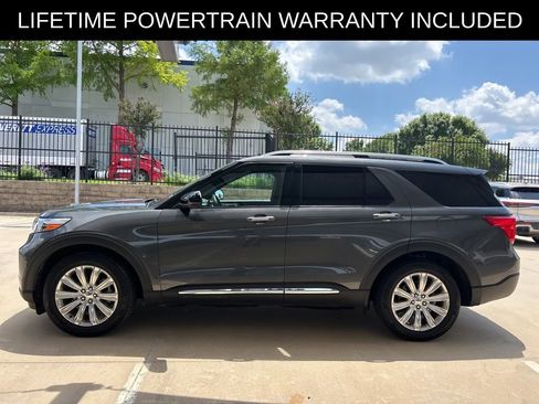 Used 2020 Ford Explorer Limited w/ Class III Trailer Tow Package AWD/4WD image 4