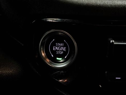 Used 2025 GMC Sierra 1500 SLT AWD/4WD image 27