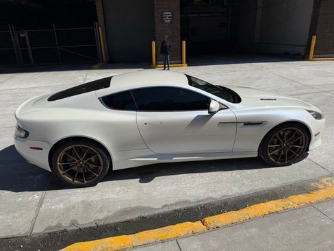 Used 2012 Aston Martin Virage Coupe RWD image 3