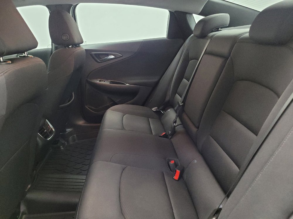 Used 2023 Chevrolet Malibu LT FWD image 18