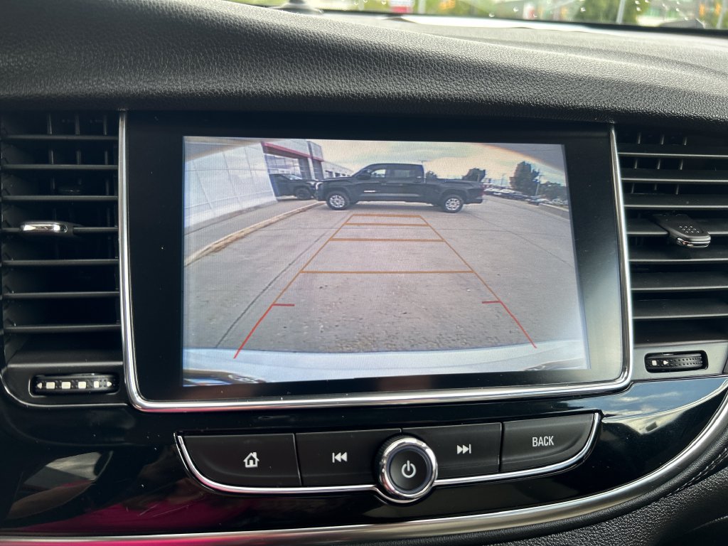Used 2018 Buick Encore Preferred w/ LPO, Road Trip Package FWD image 23