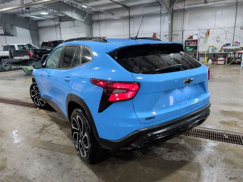 Used 2024 Chevrolet Trax RS w/ Driver Confidence Package image 4