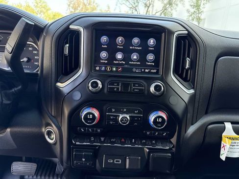 Used 2023 GMC Sierra 2500 AT4 w/ Gooseneck/5TH Wheel Package AWD/4WD image 27