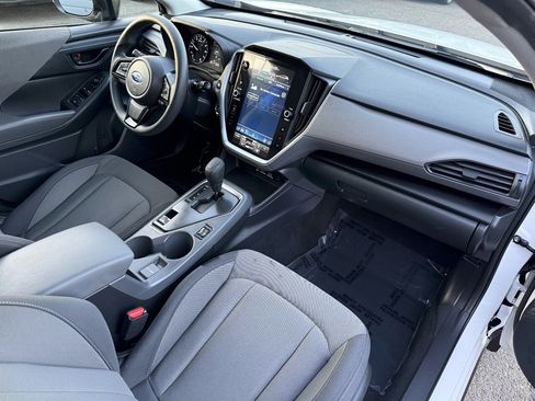Used 2025 Subaru Crosstrek 2.0i Premium image 17