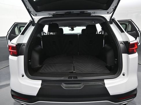 Used 2023 Chevrolet Blazer LT AWD/4WD image 11