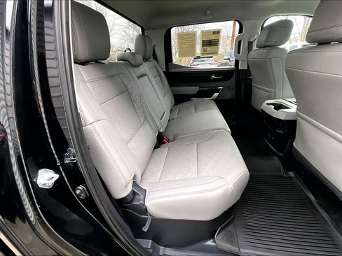 Used 2024 Toyota Tundra Limited image 18