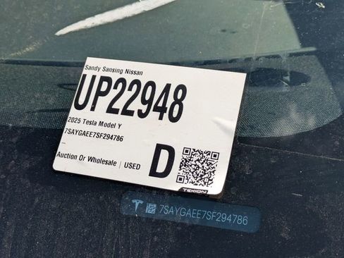 Used 2025 Tesla Model Y Long Range image 7