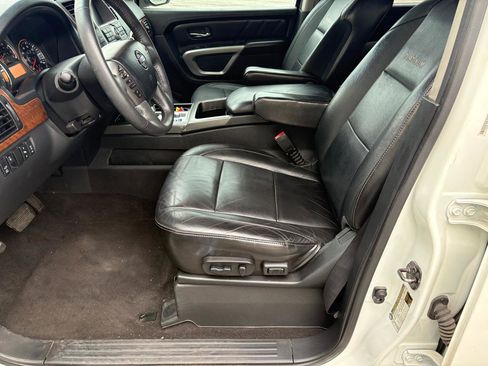 Used 2015 Nissan Armada Platinum image 5