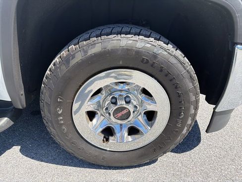 Used 2017 GMC Sierra 1500 2WD Regular Cab image 13