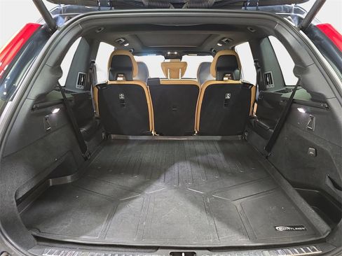 Used 2019 Volvo XC90 T6 Momentum w/ Advanced Package image 14