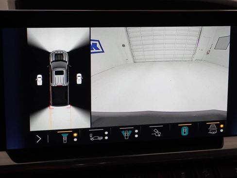 Used 2023 Chevrolet Silverado 1500 LT Trail Boss w/ LT Trail Boss Premium Package image 24