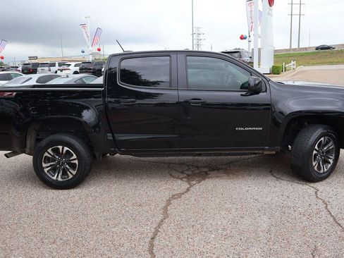 Used 2021 Chevrolet Colorado Z71 w/ Safety Package AWD/4WD image 2