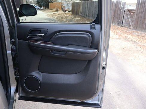 Used 2014 GMC Sierra 2500 Denali image 25