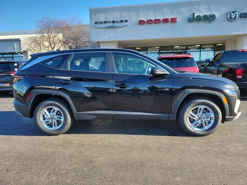 New 2026 Hyundai Tucson SE image 3