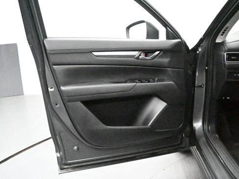 Used 2021 MAZDA CX-5 Touring image 11