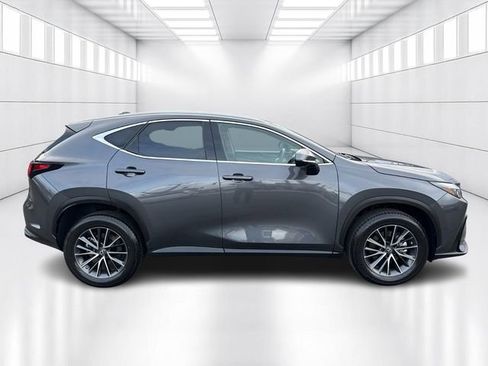 Certified 2023 Lexus NX 250 AWD image 4