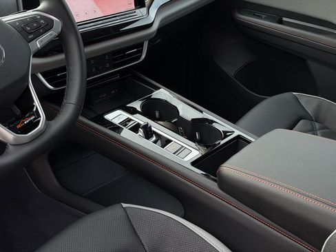 New 2026 Volkswagen Atlas Peak Edition image 24